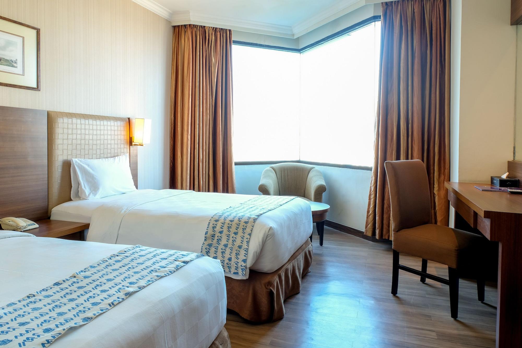 Almadera Hotel Makassar Dış mekan fotoğraf