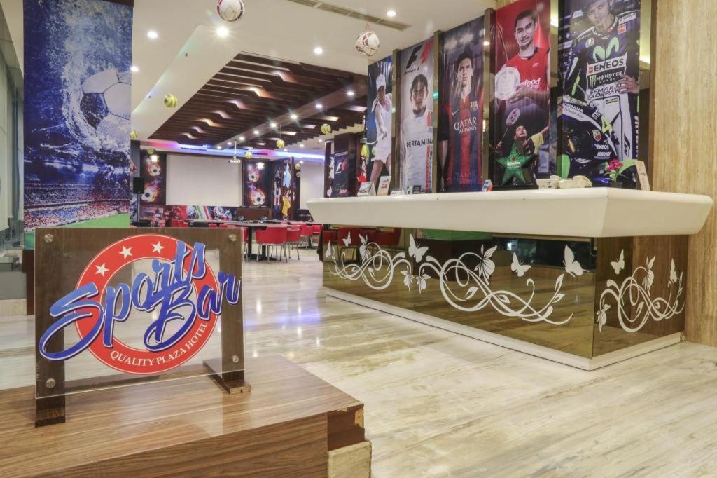 Almadera Hotel Makassar Dış mekan fotoğraf