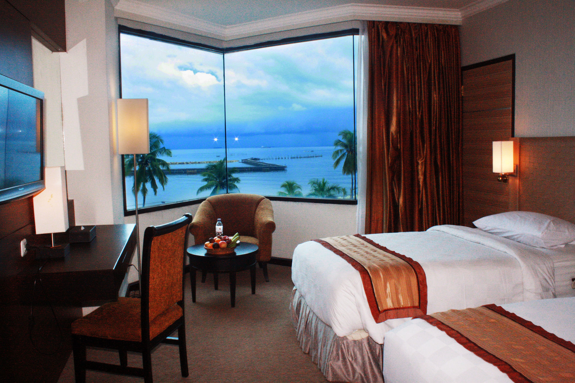 Almadera Hotel Makassar Dış mekan fotoğraf