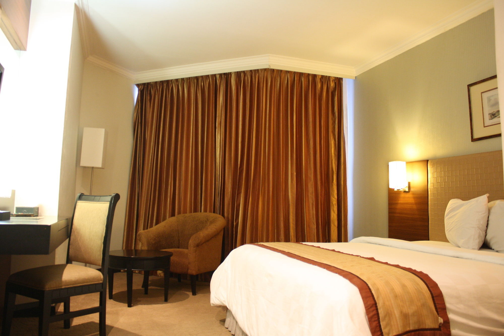 Almadera Hotel Makassar Dış mekan fotoğraf