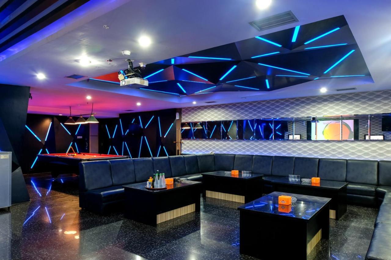 Almadera Hotel Makassar Dış mekan fotoğraf